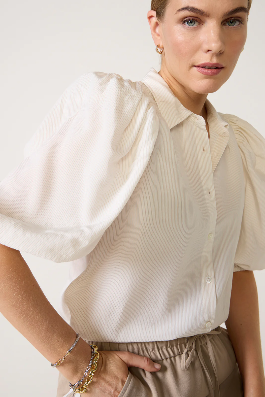 Anya Puff Sleeve Blouse - Image 5