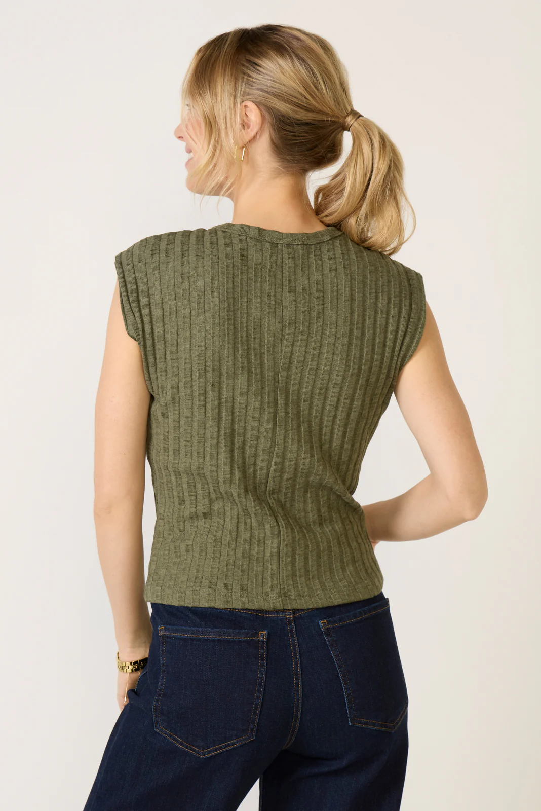 Jinny Muscle Top - Image 4