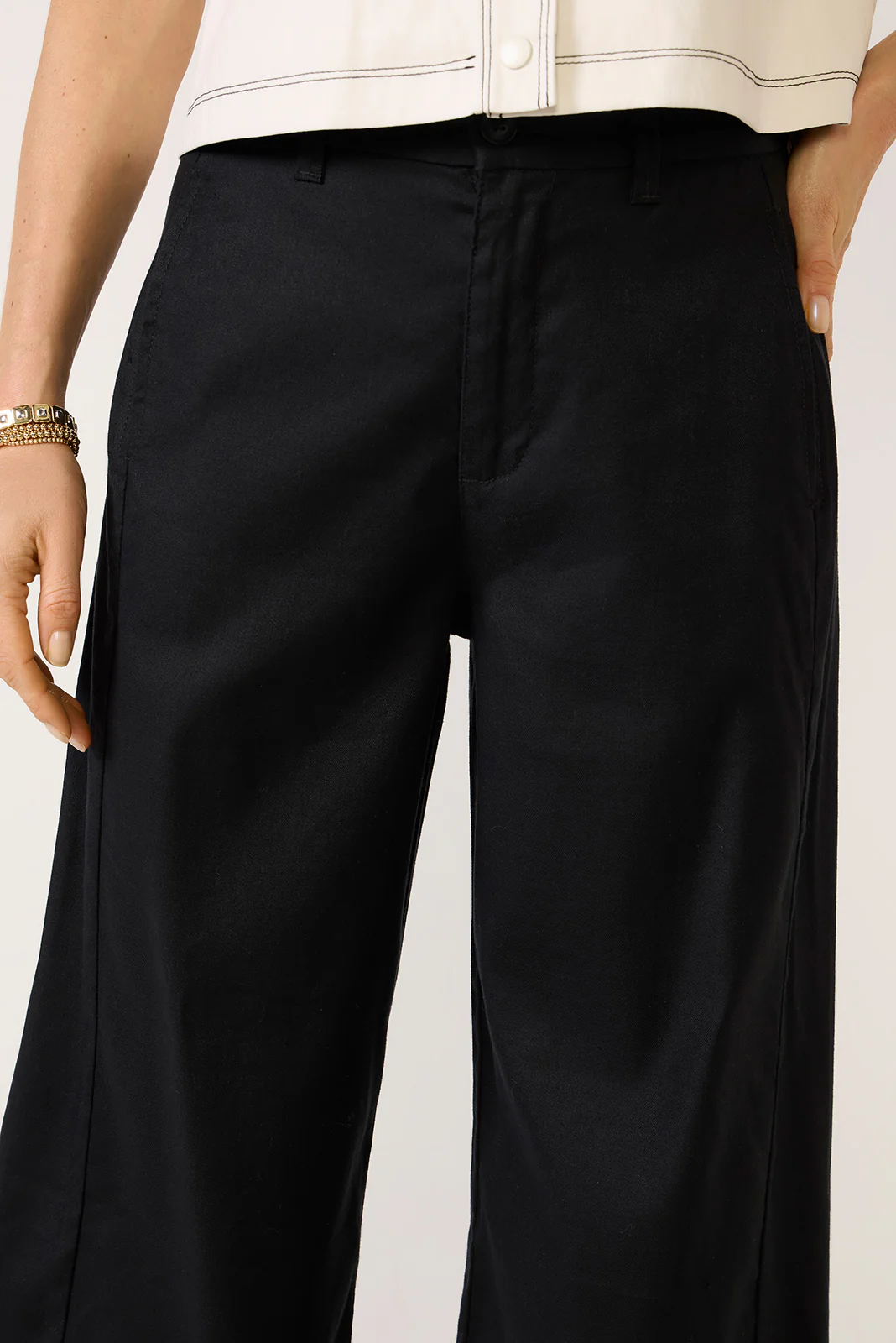 Joelle Stretch Linen Crop Pant - Image 2